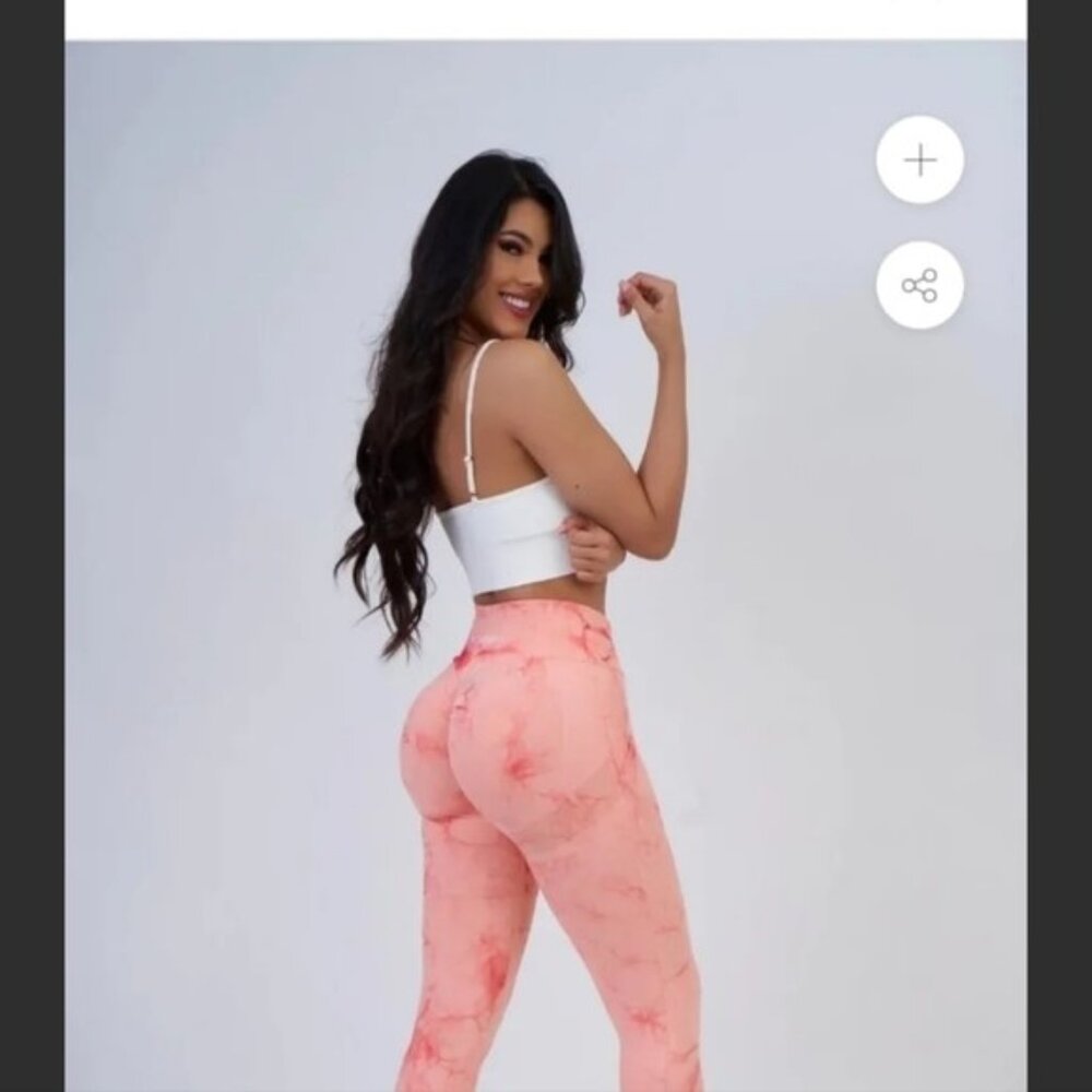 Pcheebum tie dye marble scrunch peach and red leggings size small